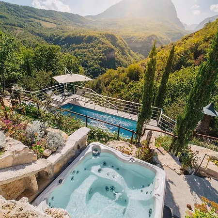 וילה Marcheamore - La Roccaccia Relax, Art & Nature