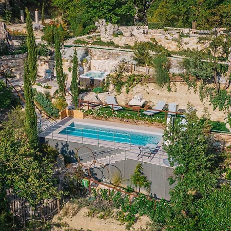 Villa Marcheamore - La Roccaccia Relax, Art&nature Montefortino