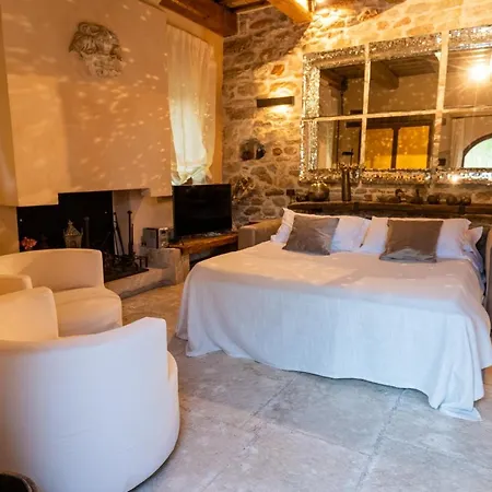 Villa Marcheamore - La Roccaccia Relax, Art&nature Montefortino