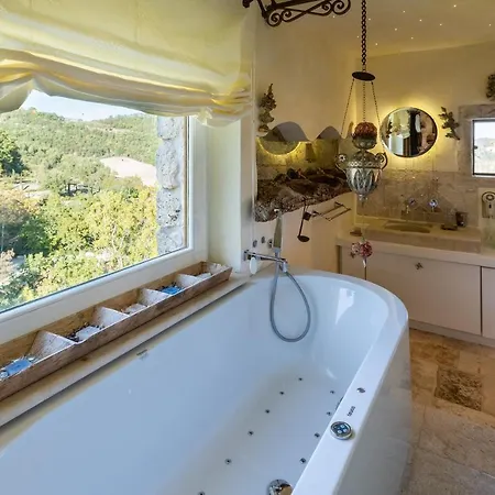 Marcheamore - La Roccaccia Relax, Art & Nature Montefortino