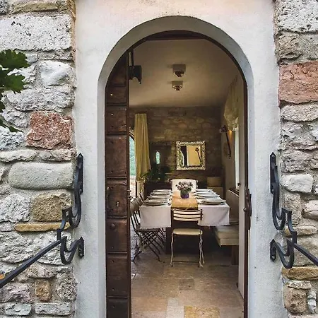 Marcheamore - La Roccaccia Relax, Art & Nature *